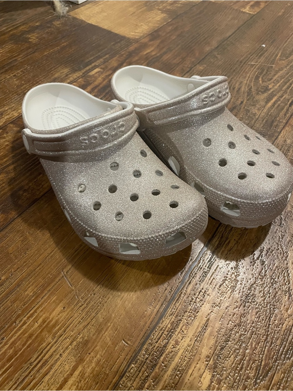 Gold Glitter Crocs —women’s 8